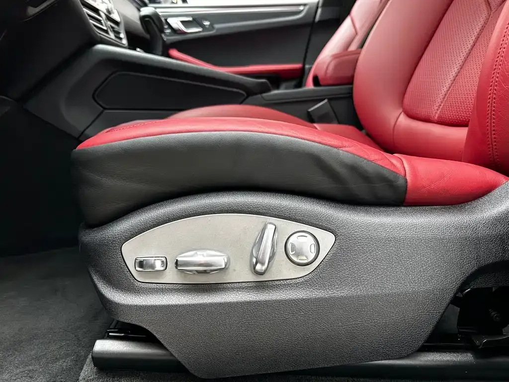 Porsche Macan 2023 из CN, фото 8