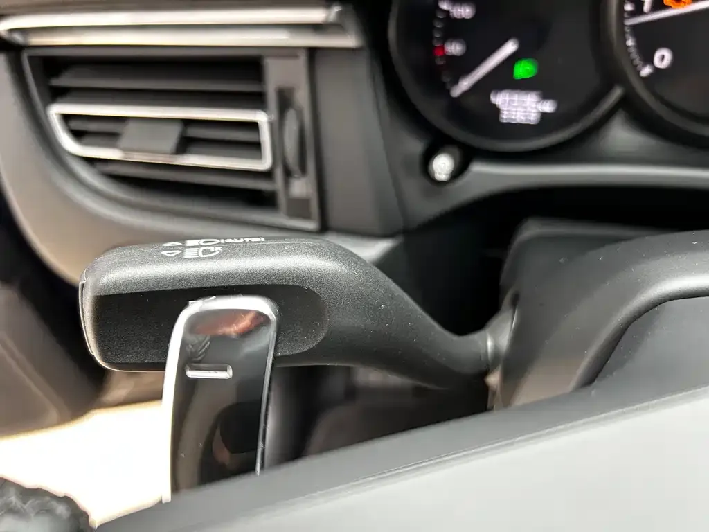 Porsche Macan 2023 из CN, фото 4