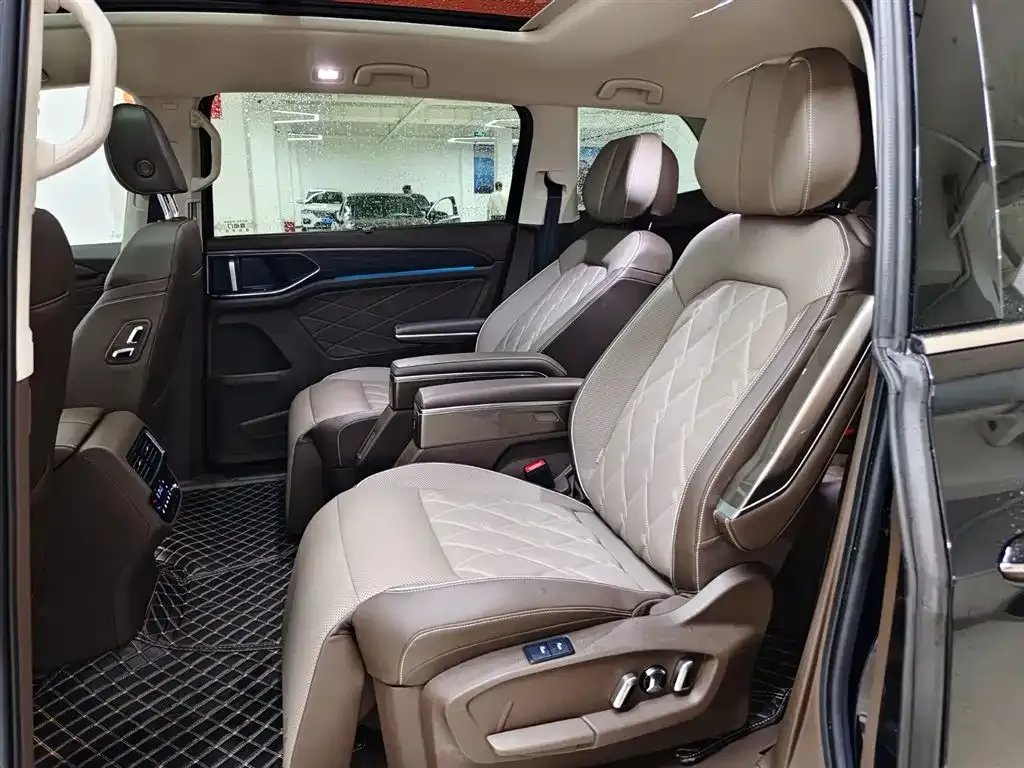 Volkswagen Viloran 2025 из CN, фото 9