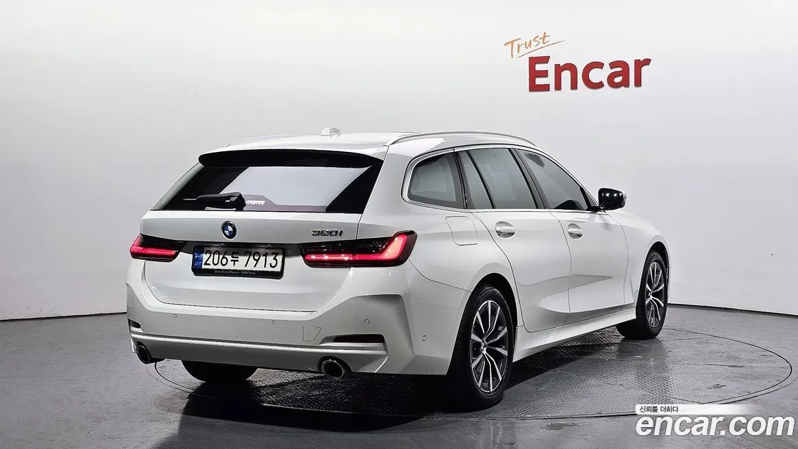 BMW 3-Series 2023 из KR, фото 9