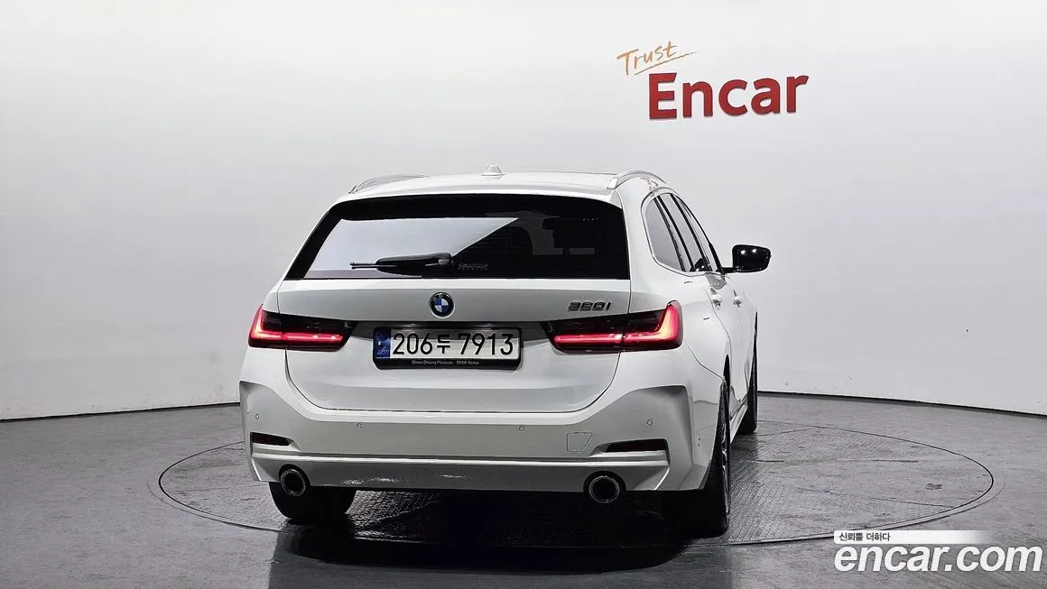BMW 3-Series 2023 из KR, фото 10