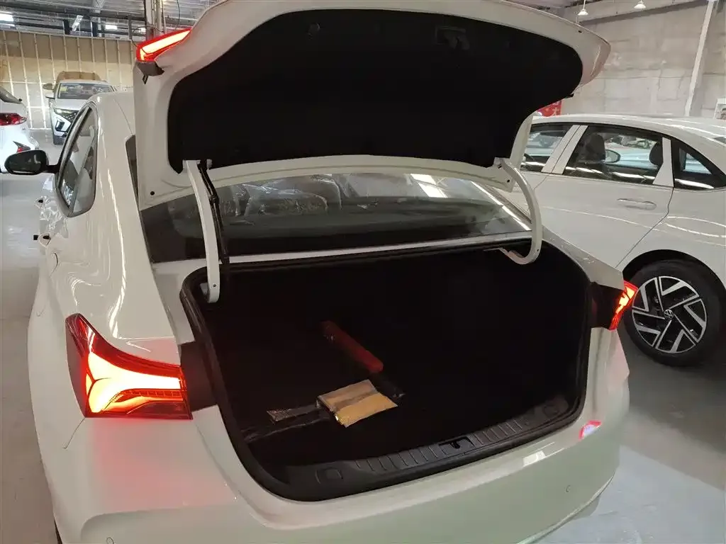 Buick Verano 2025 из CN, фото 5