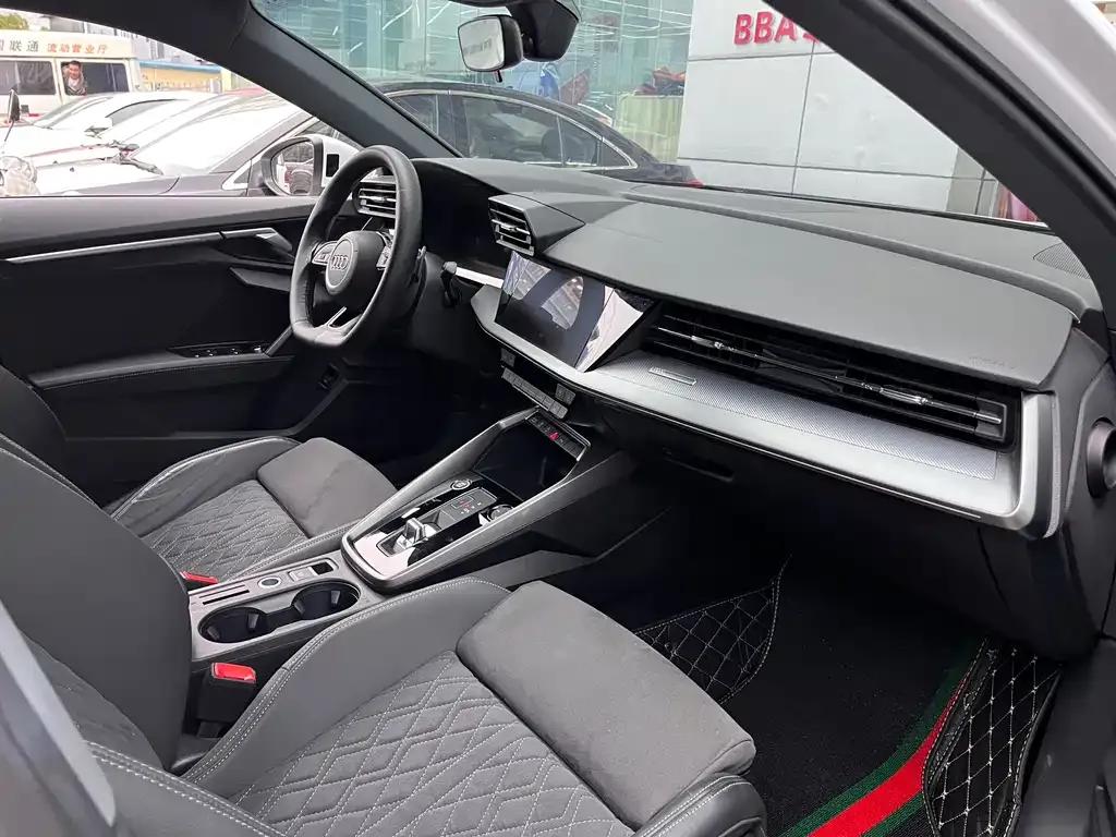 Audi A3 2024 из CN, фото 8