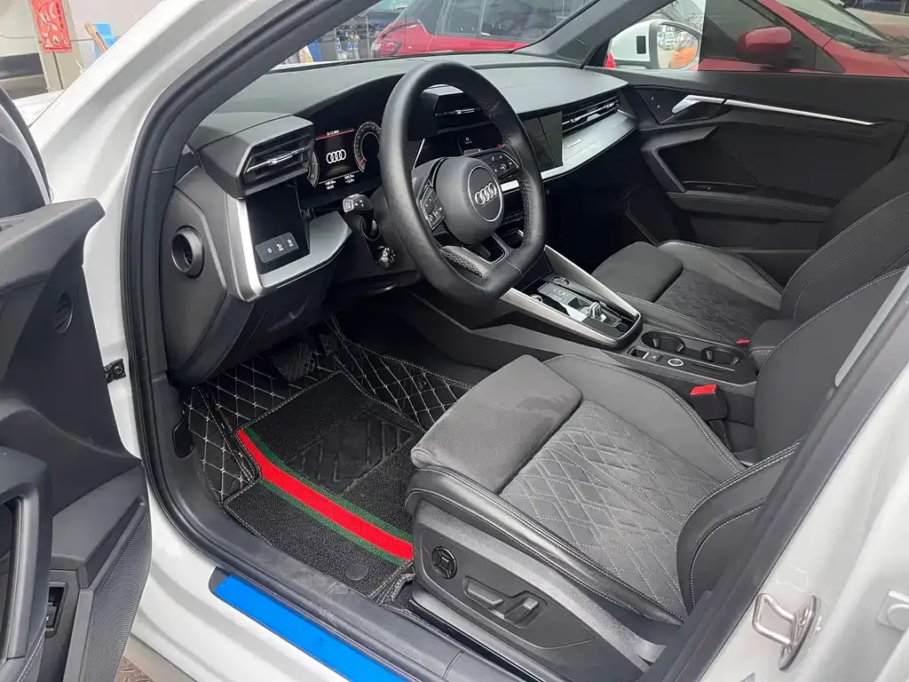 Audi A3 2024 из CN, фото 9