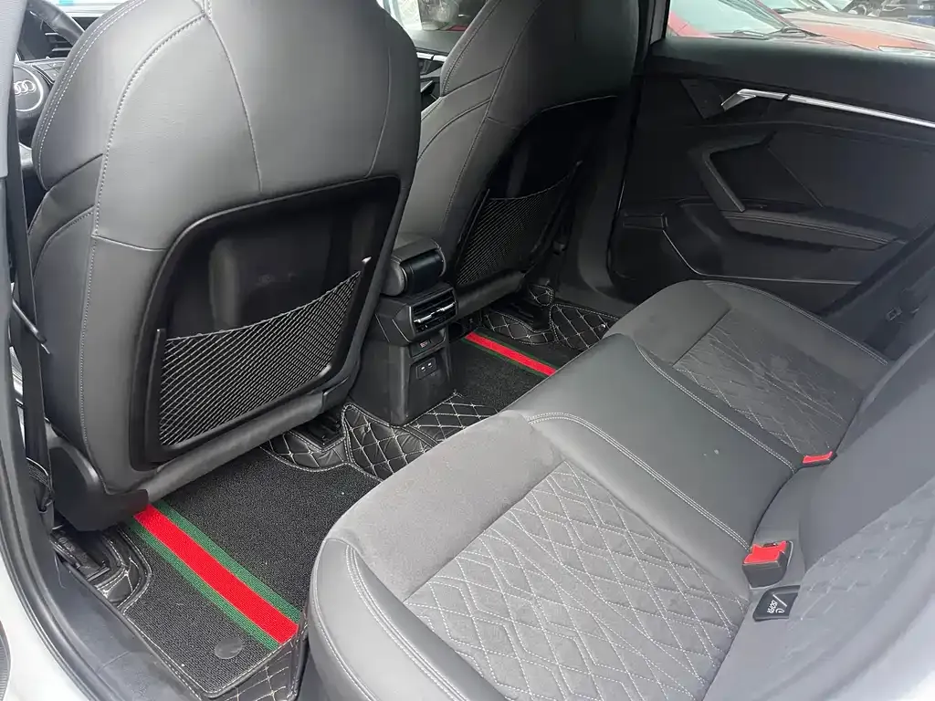 Audi A3 2024 из CN, фото 4
