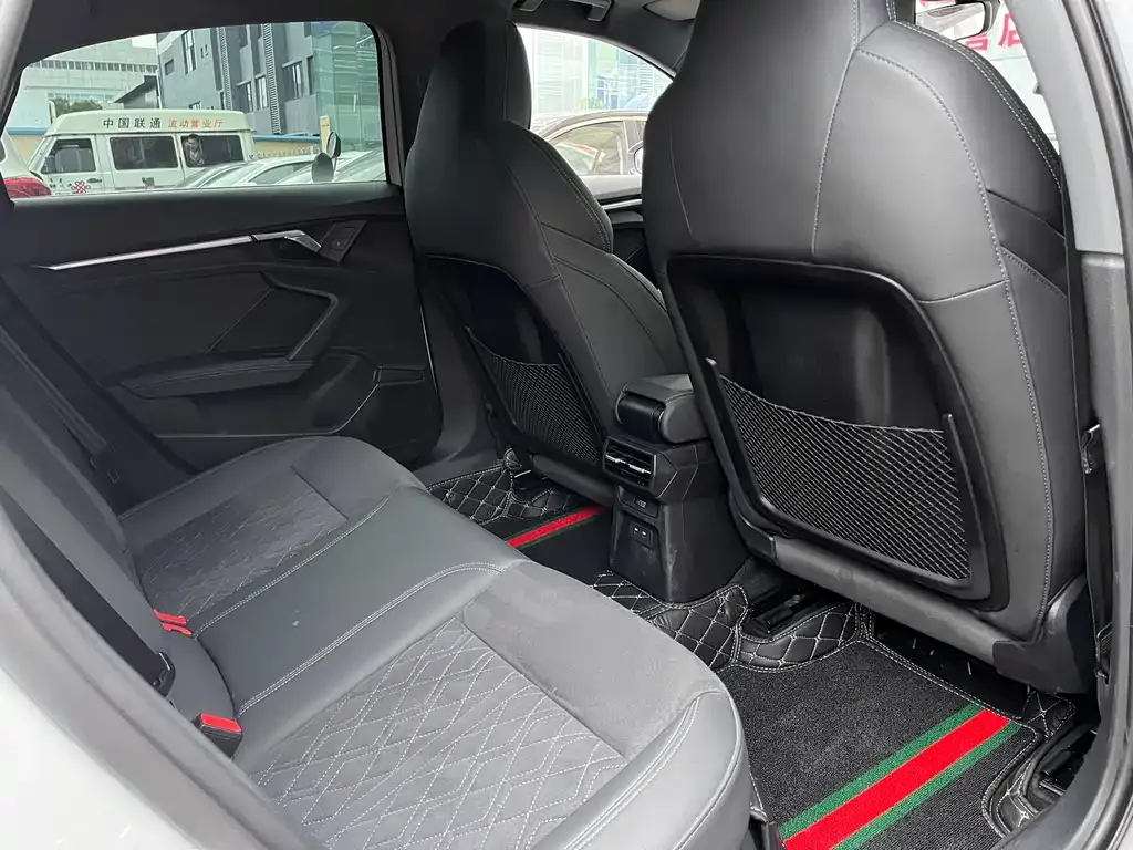 Audi A3 2024 из CN, фото 10