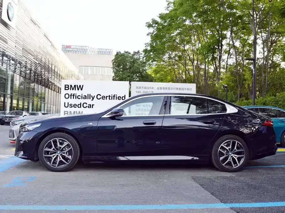 BMW i5 2025 из CN, фото 10