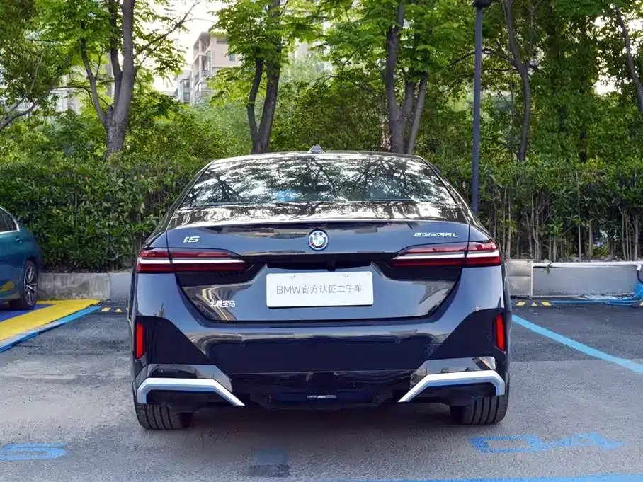 BMW i5 2025 из CN, фото 9