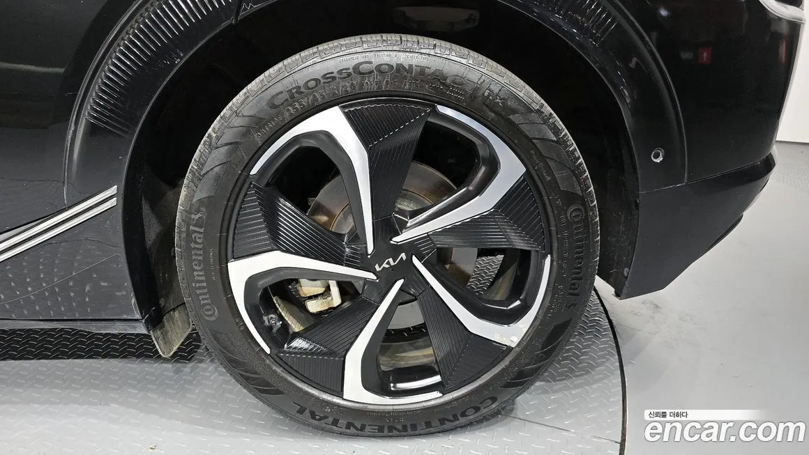 Kia EV6 — фото 5