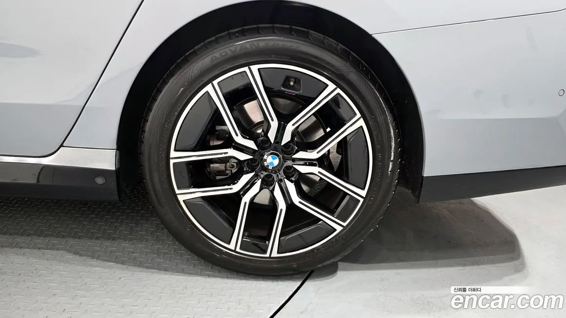 BMW 7-Series 2025 из KR, фото 9