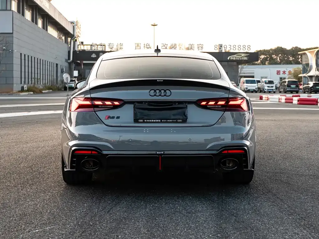 Audi RS 5 2023 из CN, фото 9