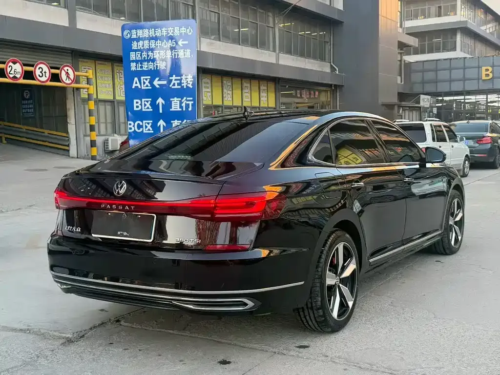 Volkswagen Passat 2024 из CN, фото 7