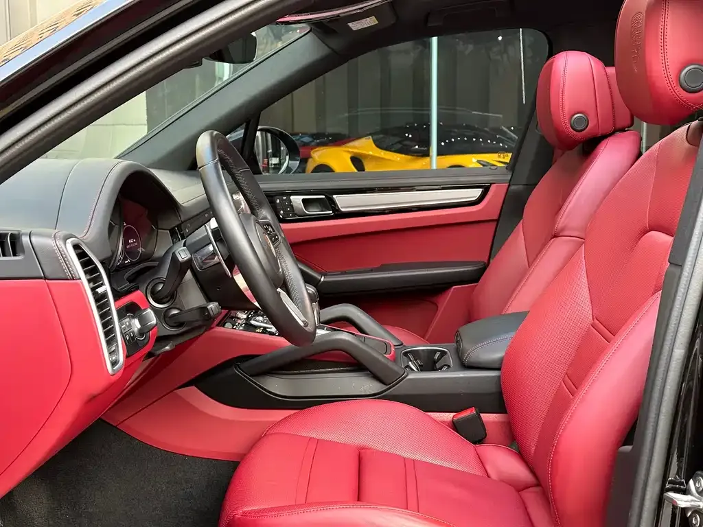 Porsche Cayenne 2023 из CN, фото 2