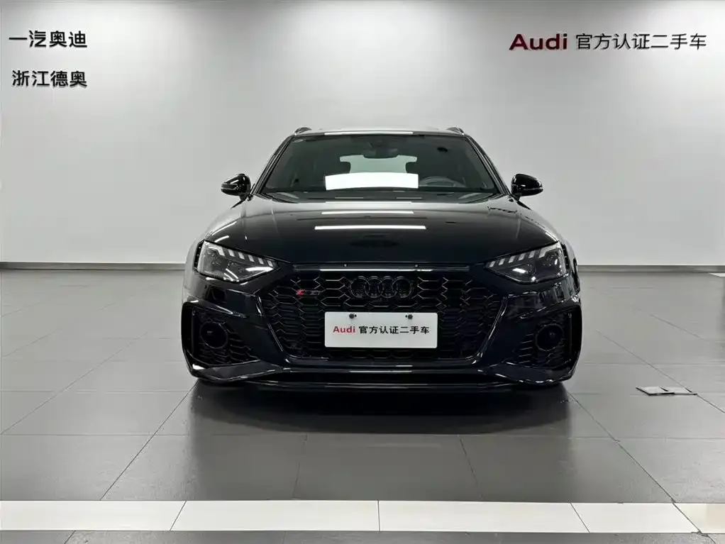 Audi RS 4 — фото 7