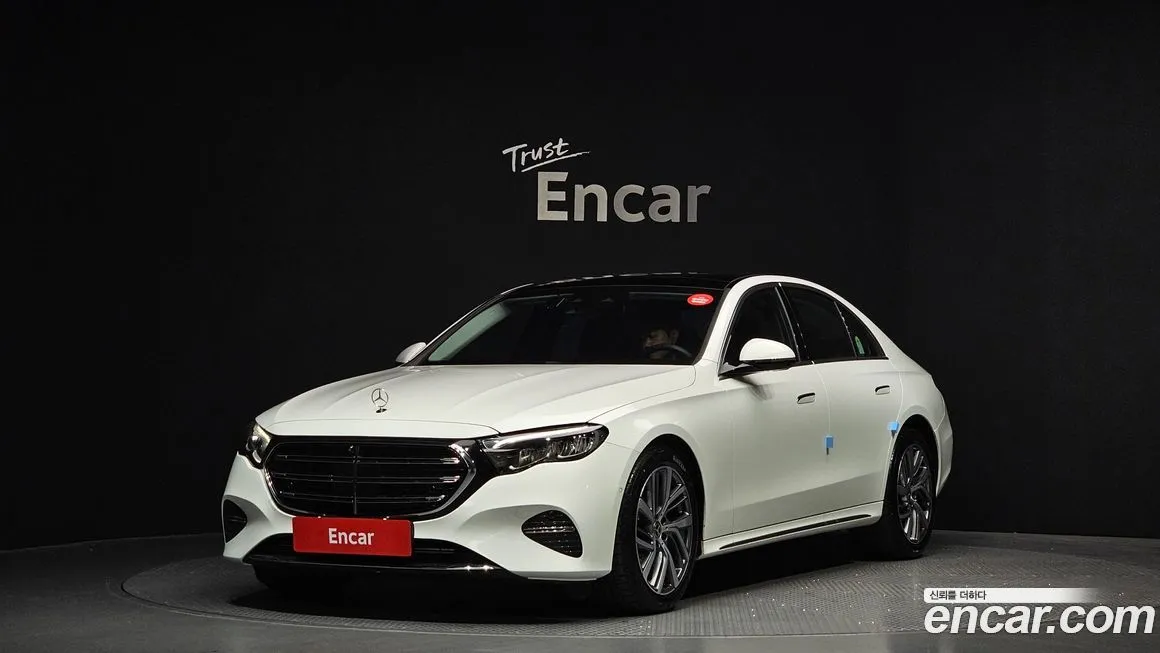 Mercedes-Benz E-Class — фото 1