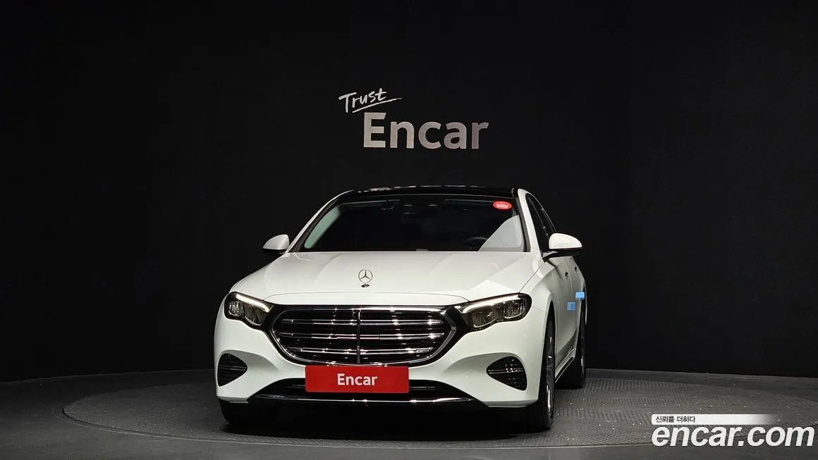 Mercedes-Benz E-Class — фото 2
