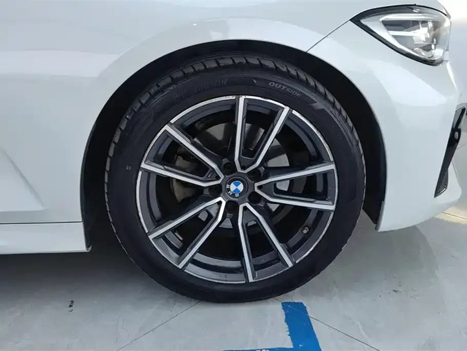 BMW 3 Series 2021 из CN, фото 8