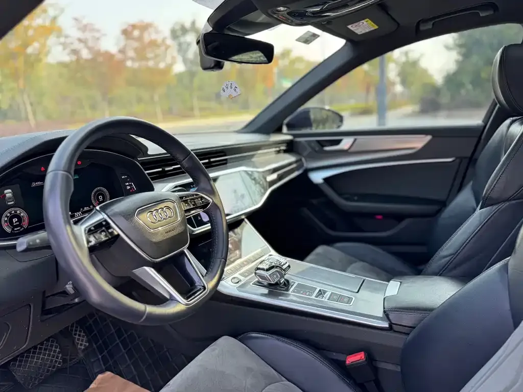 Audi A6L 2021 из CN, фото 4