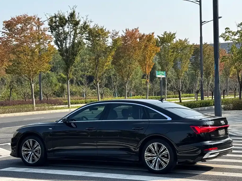 Audi A6L 2021 из CN, фото 2