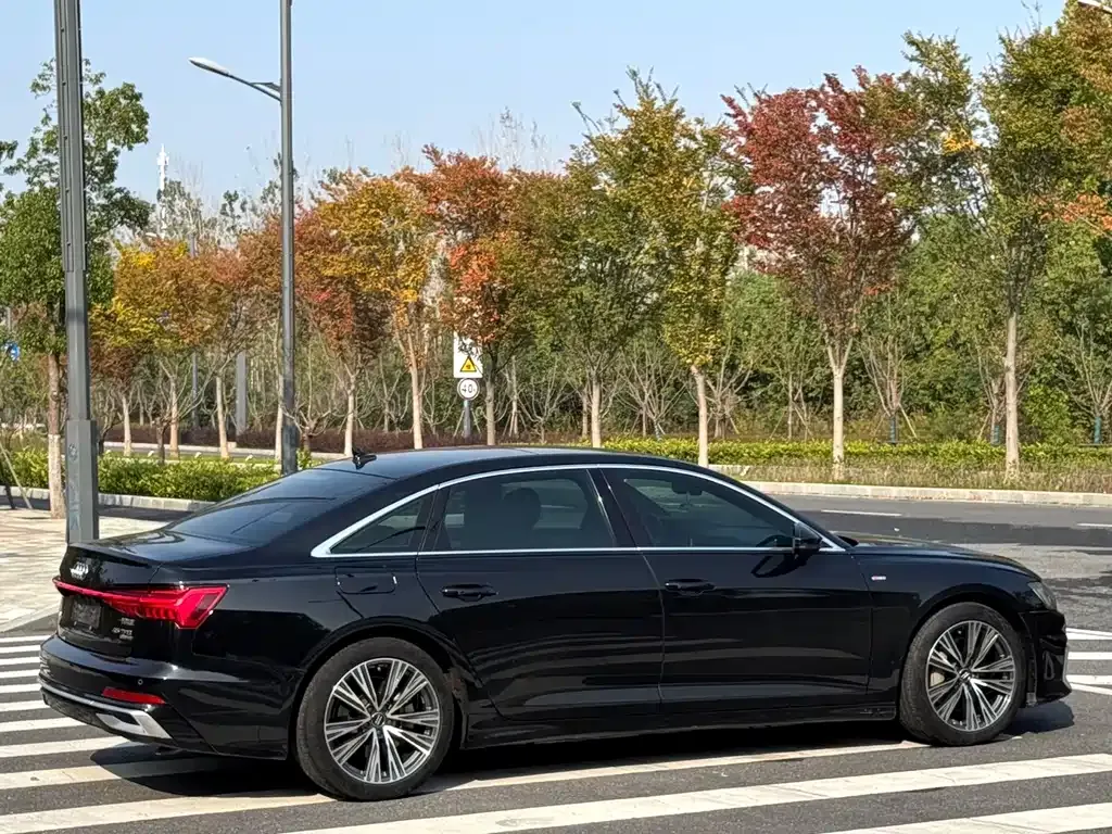 Audi A6L 2021 из CN, фото 5