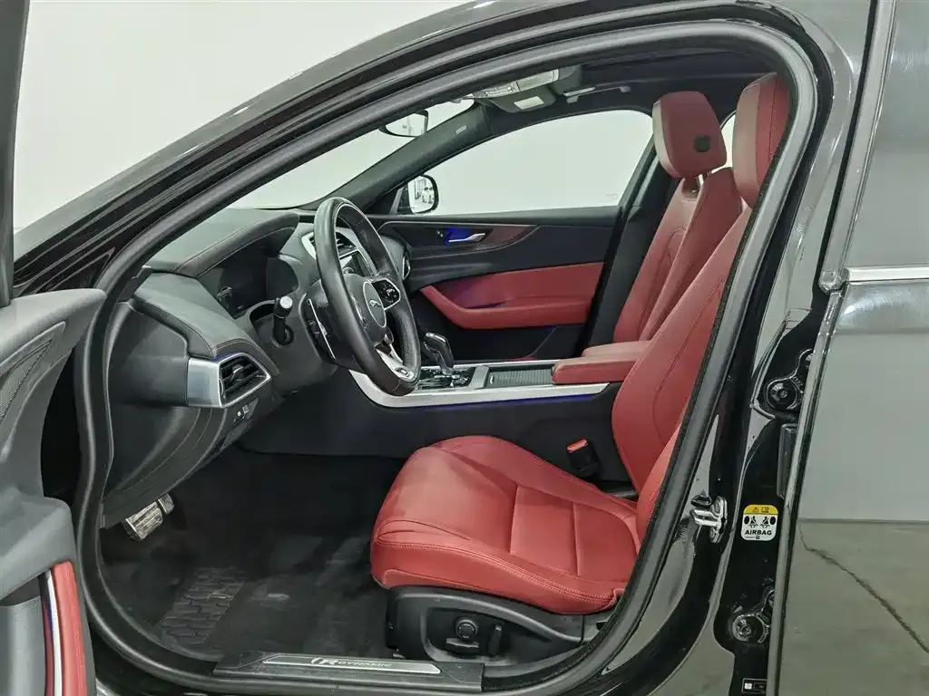 Jaguar XEL 2023 из CN, фото 7