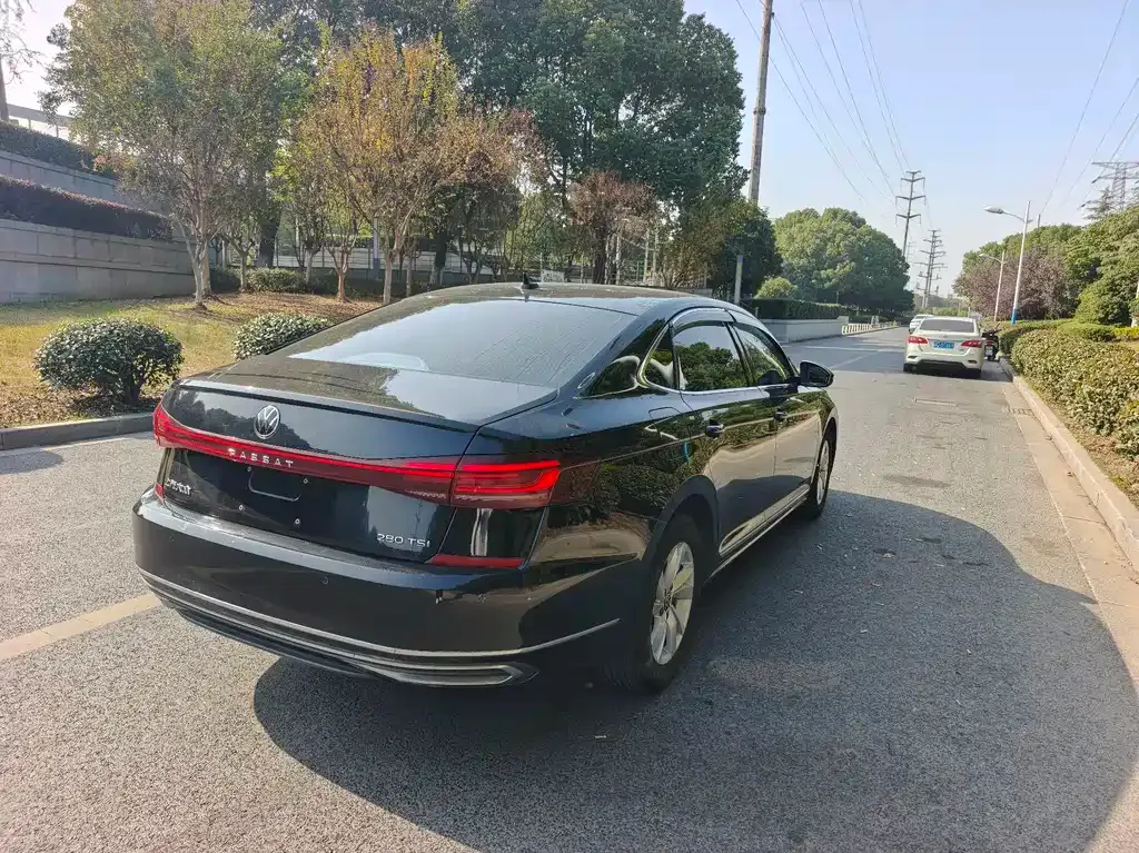 Volkswagen Passat — фото 4