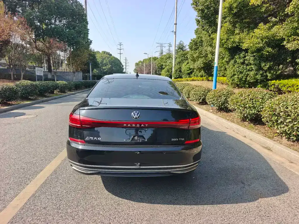 Volkswagen Passat — фото 5