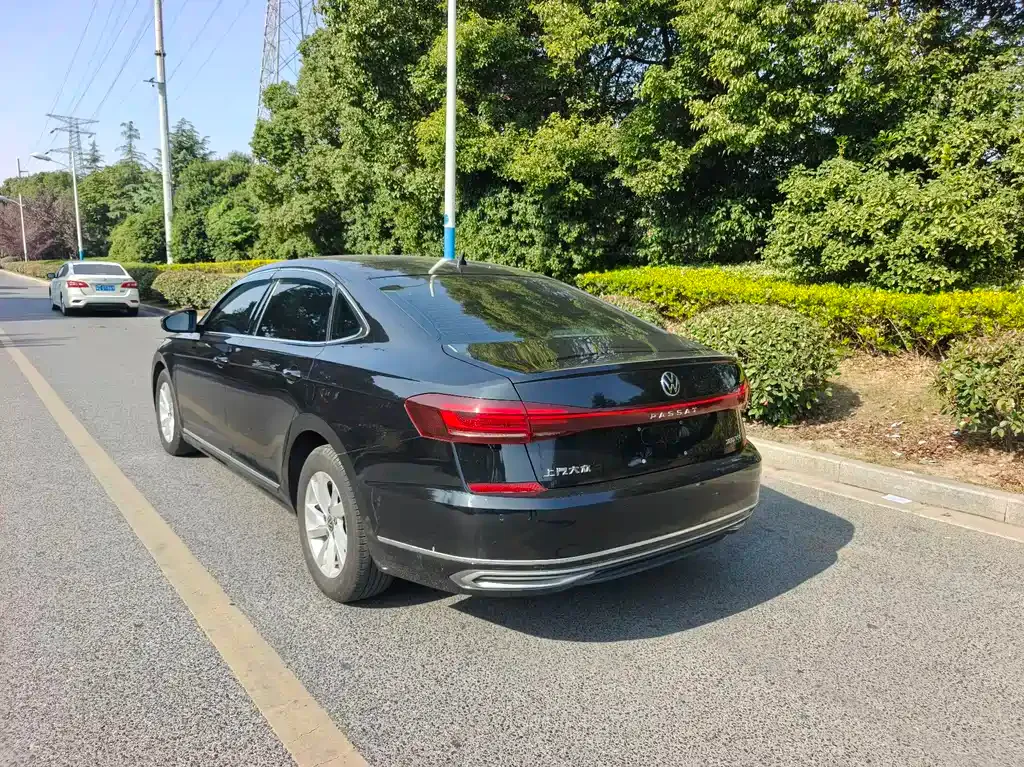 Volkswagen Passat — фото 6