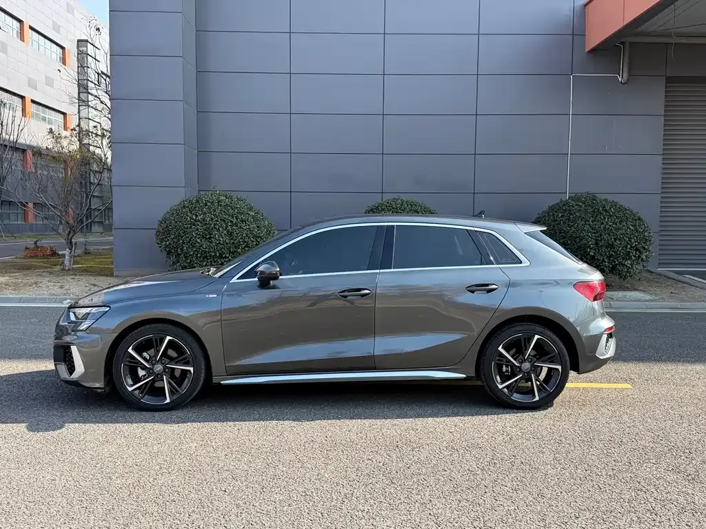 Audi A3 2021 из CN, фото 2