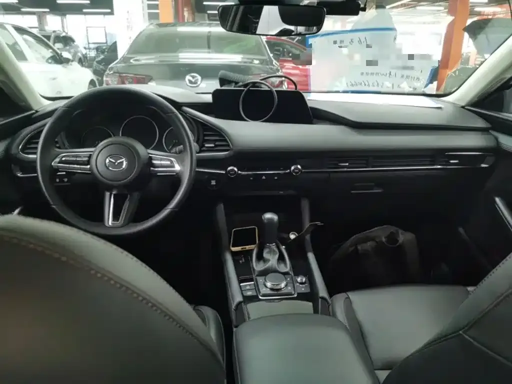 Mazda 3 Axela 2023 из CN, фото 10