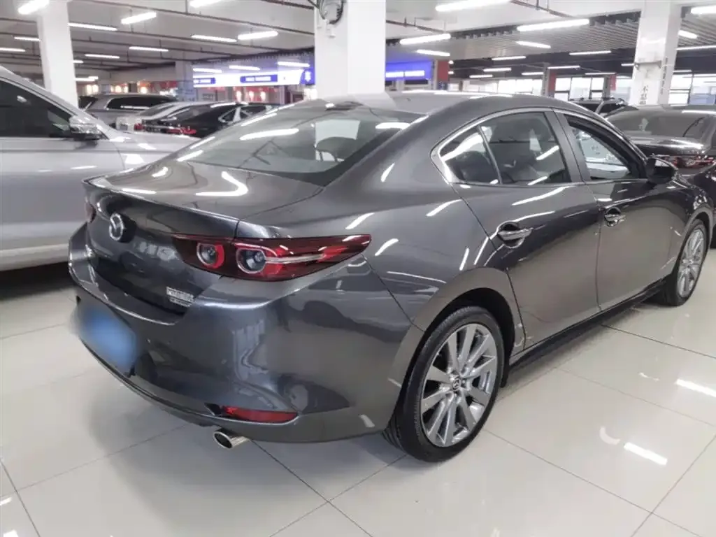 Mazda 3 Axela 2023 из CN, фото 7