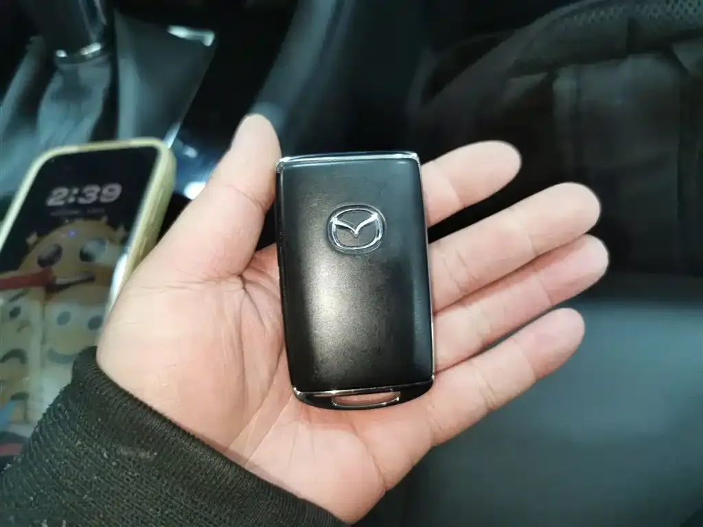 Mazda 3 Axela 2023 из CN, фото 9
