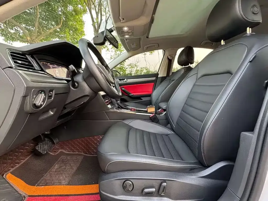 Volkswagen Lamando 2021 из CN, фото 6