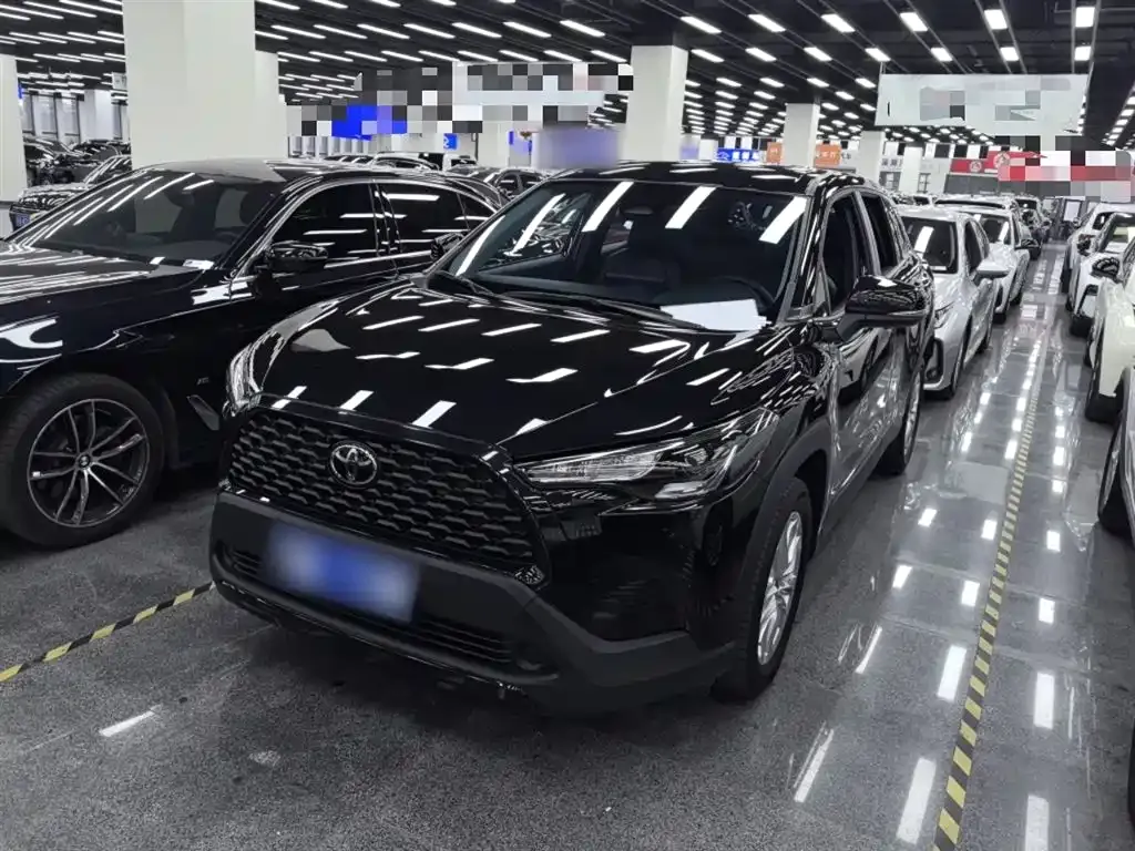 Toyota Corolla Cross 2023 из CN, фото 7