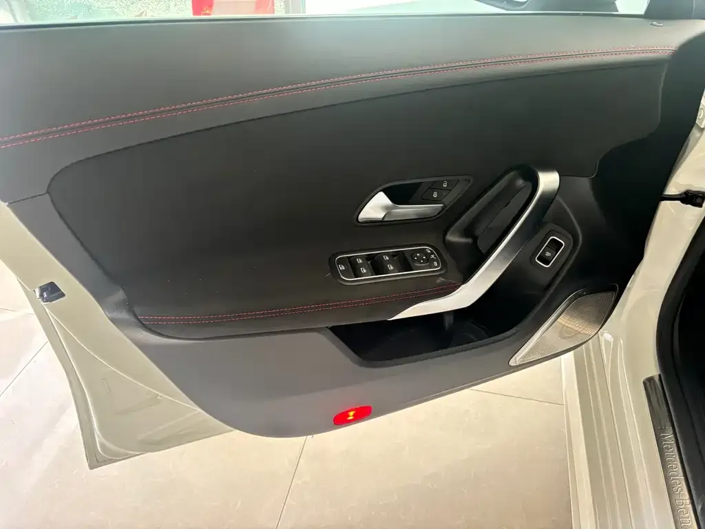 Mercedes-Benz CLA (Import) — фото 3