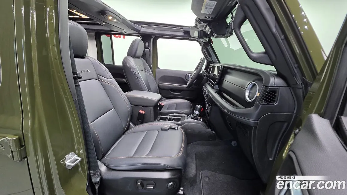 Jeep Wrangler 2024 из KR, фото 7