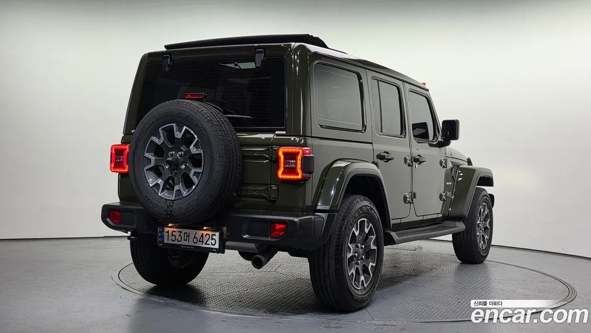 Jeep Wrangler 2024 из KR, фото 2