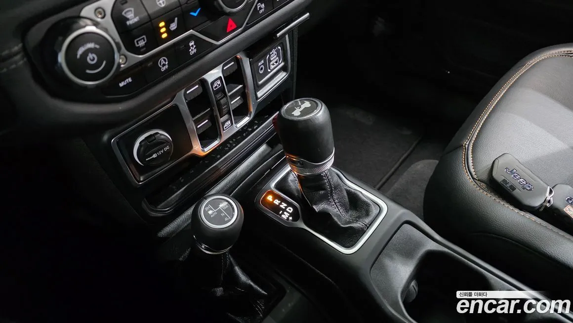 Jeep Wrangler 2024 из KR, фото 10