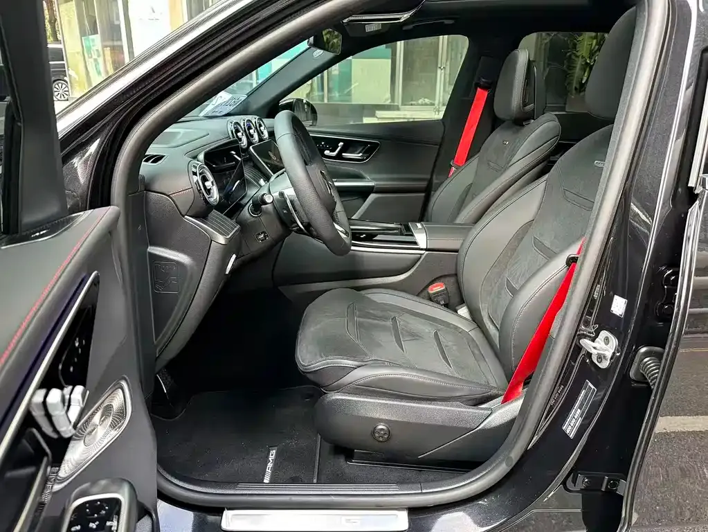Mercedes-Benz GLC AMG 2025 из CN, фото 4