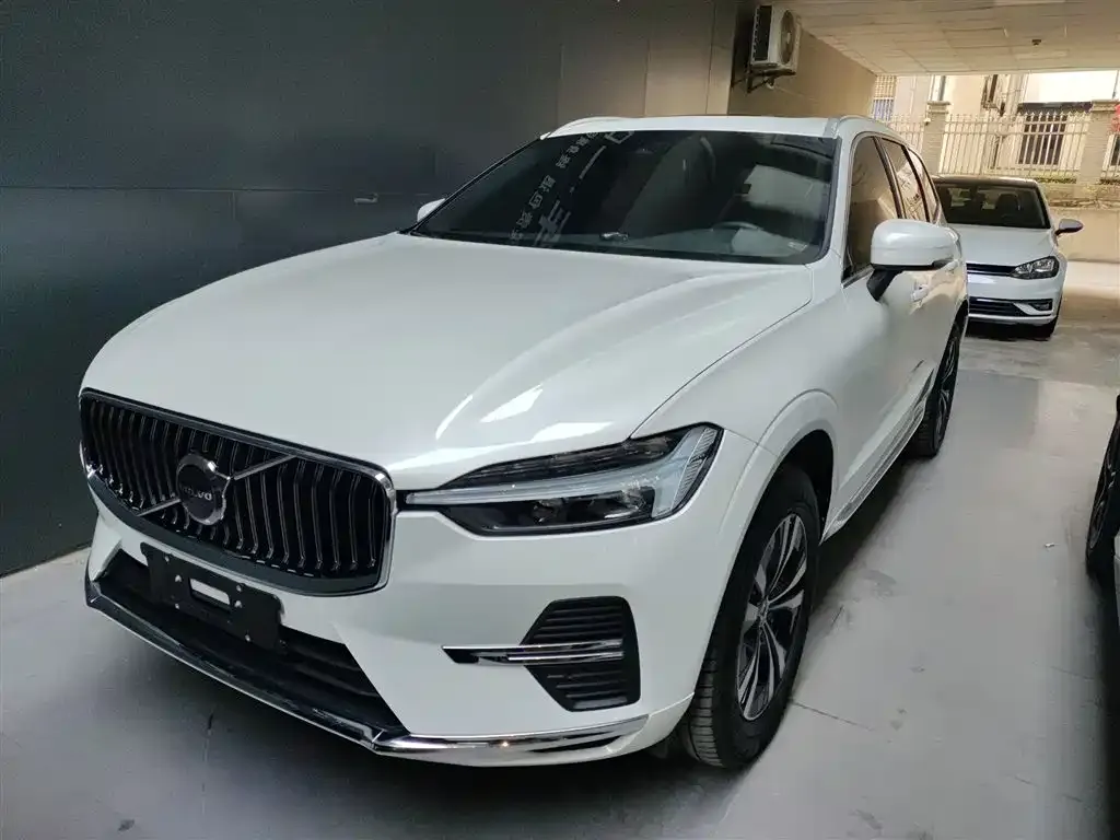 Volvo XC60 — фото 3