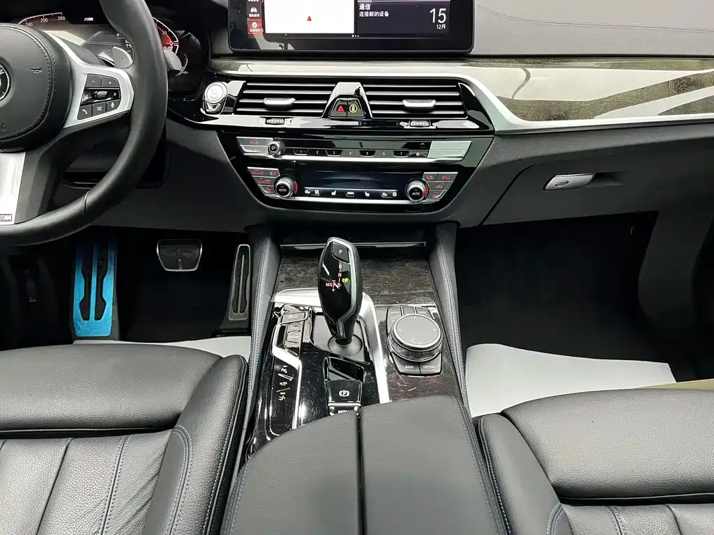 BMW 6 Series GT 2023 из CN, фото 10