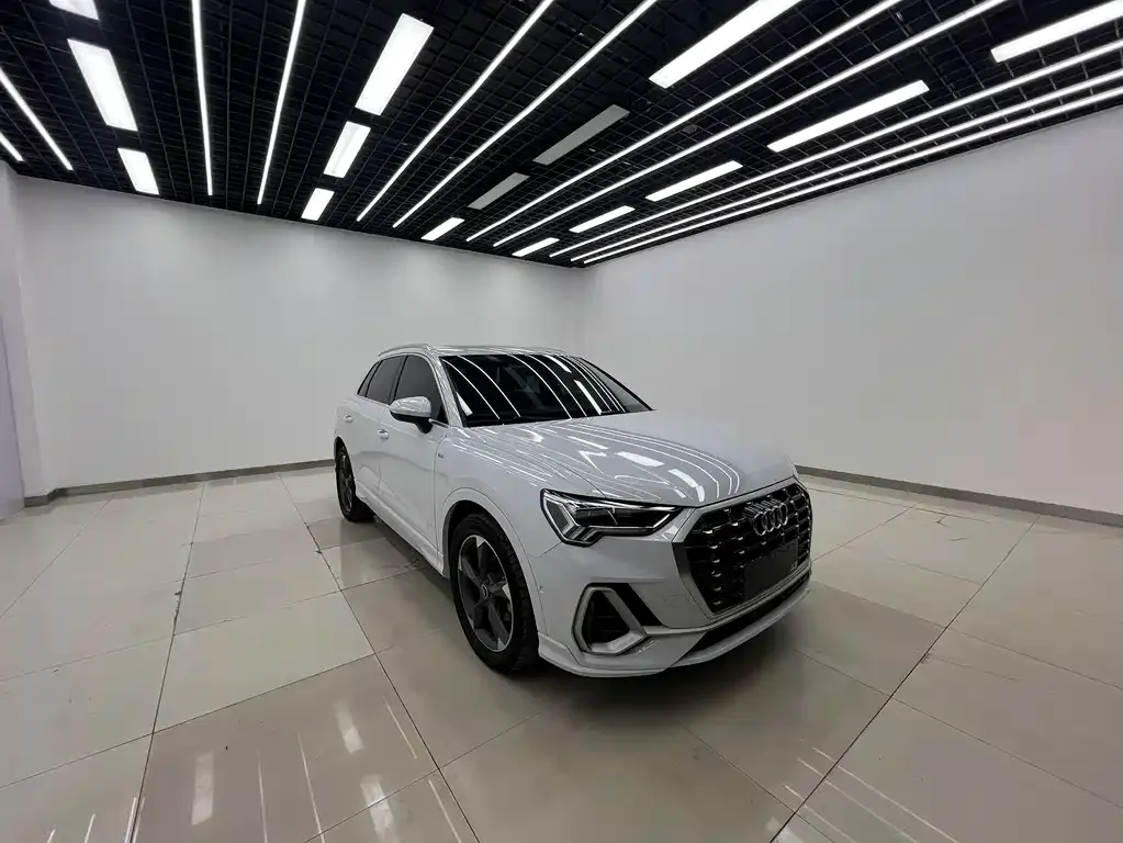 Audi Q3 2021 из CN, фото 4