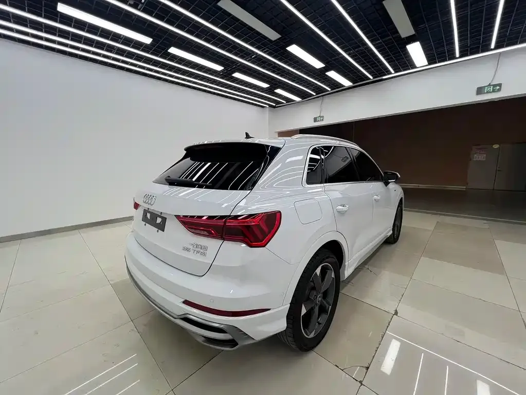 Audi Q3 2021 из CN, фото 6