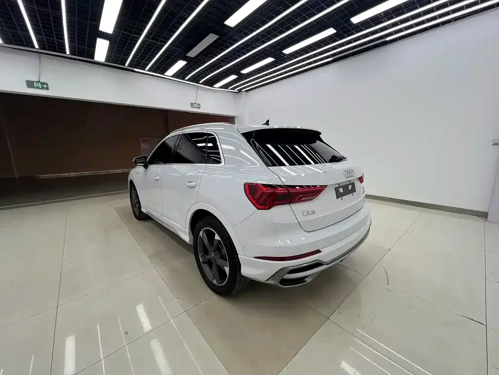 Audi Q3 2021 из CN, фото 3