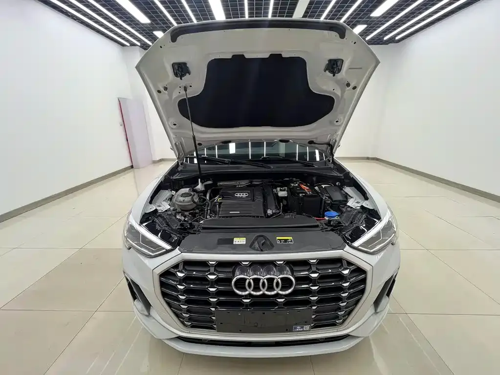 Audi Q3 2021 из CN, фото 8