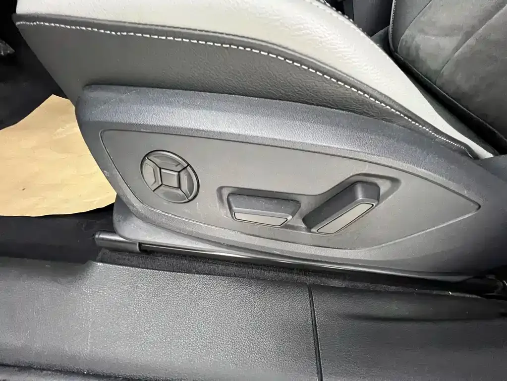 Audi Q3 2021 из CN, фото 10
