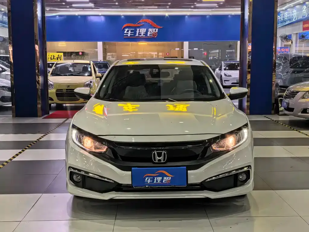 Honda Civic — фото 6
