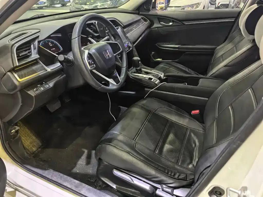 Honda Civic — фото 9