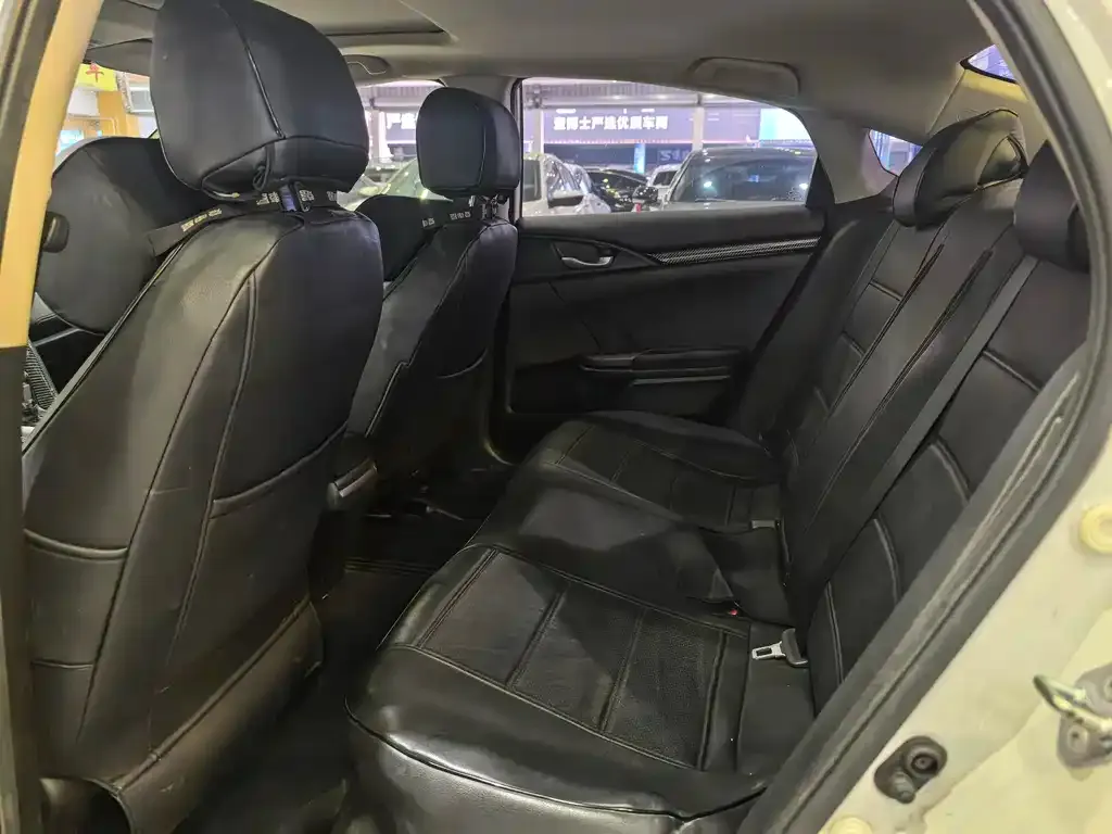 Honda Civic — фото 2