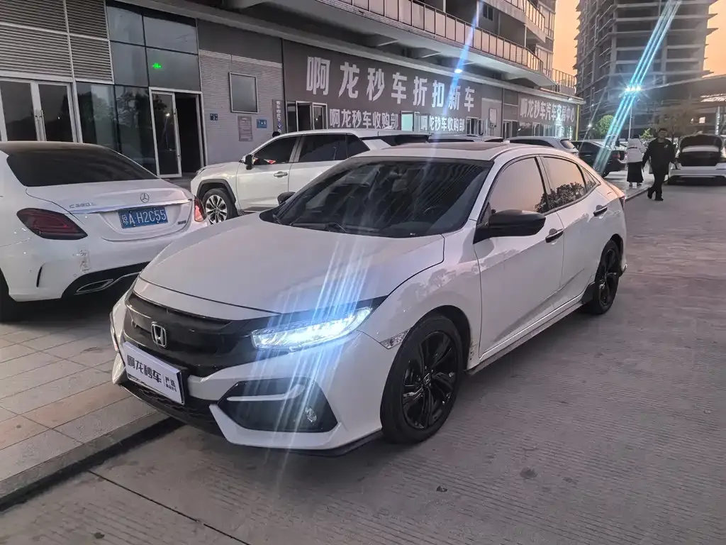 Honda Civic 2022 из CN, фото 1